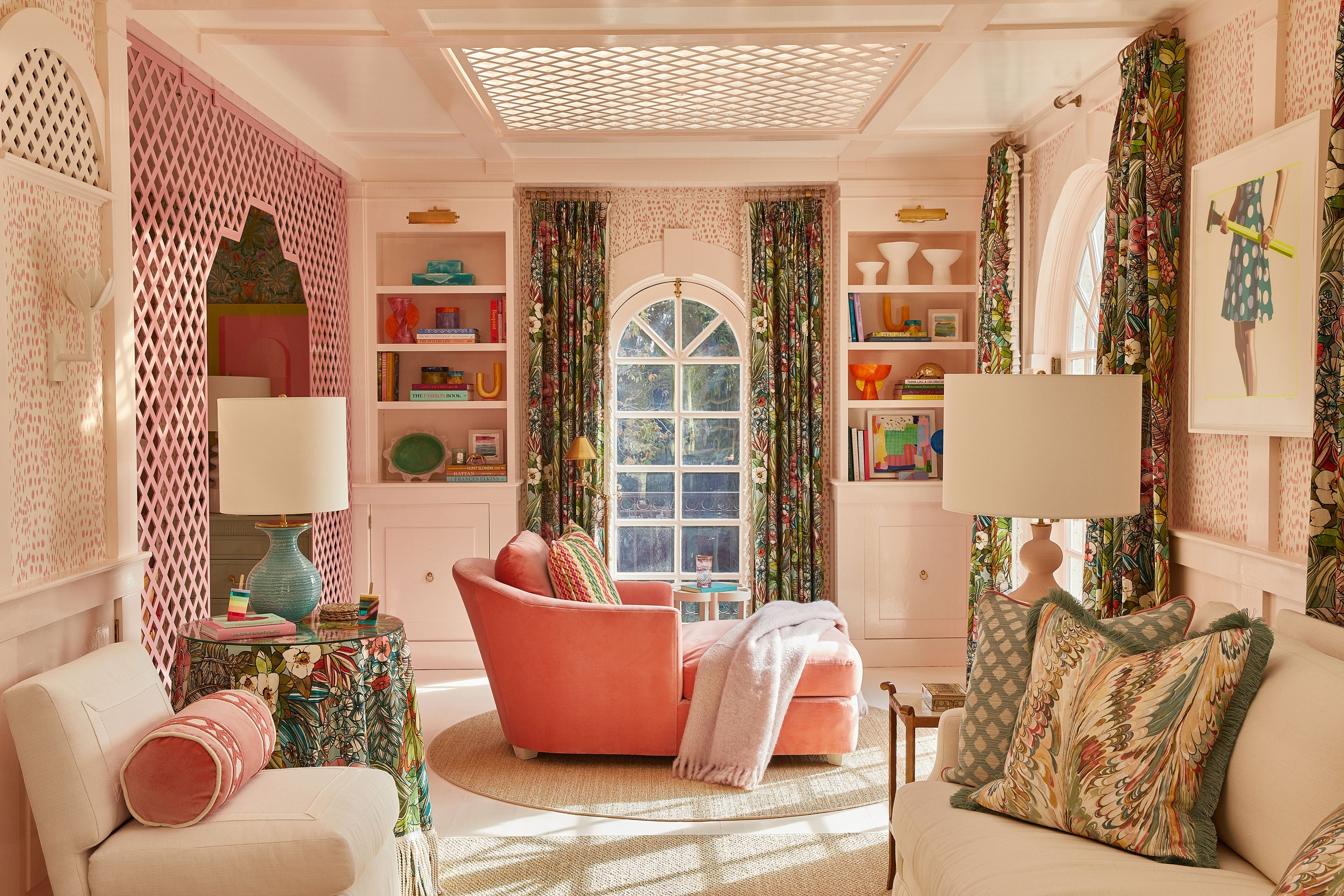 This Vibrant Studio Apartment Takes Color to the Max at House Beautiful’s Whole Home Showhouse