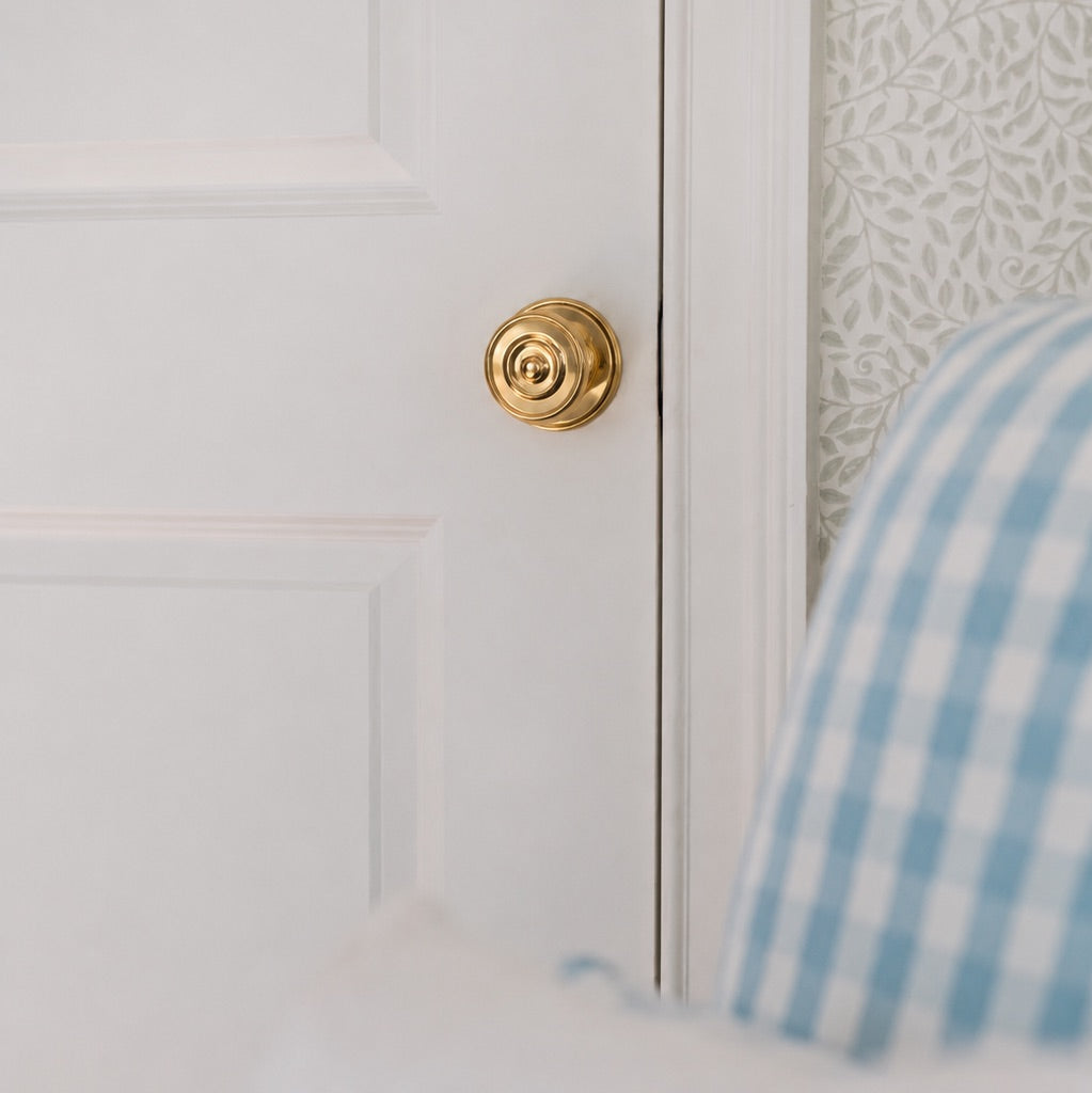Valencia Rosette Passage Door Knob Set - Polished Brass