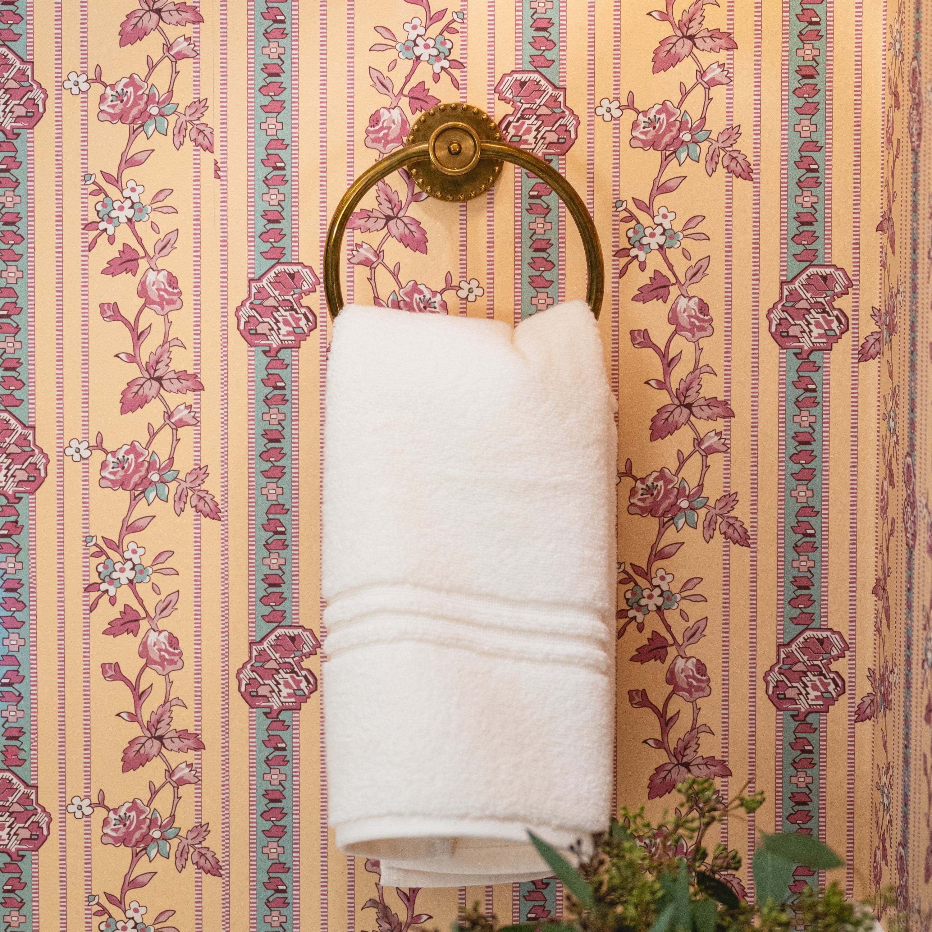 Amelia 7" Brass Towel Ring - Burnished Brass