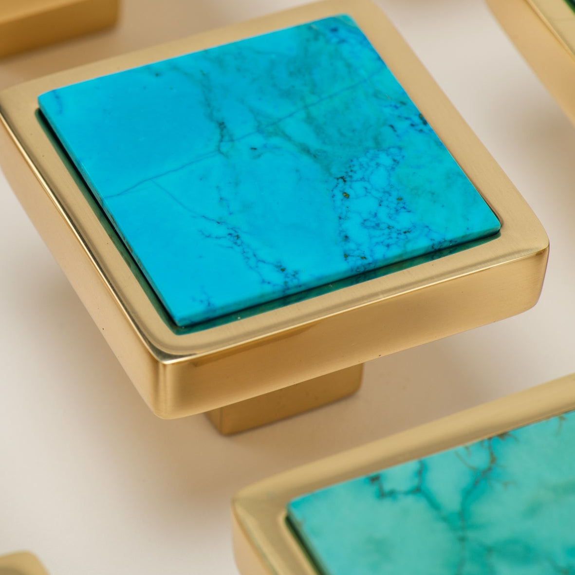 Horne Turquoise Knob - Polished Brass