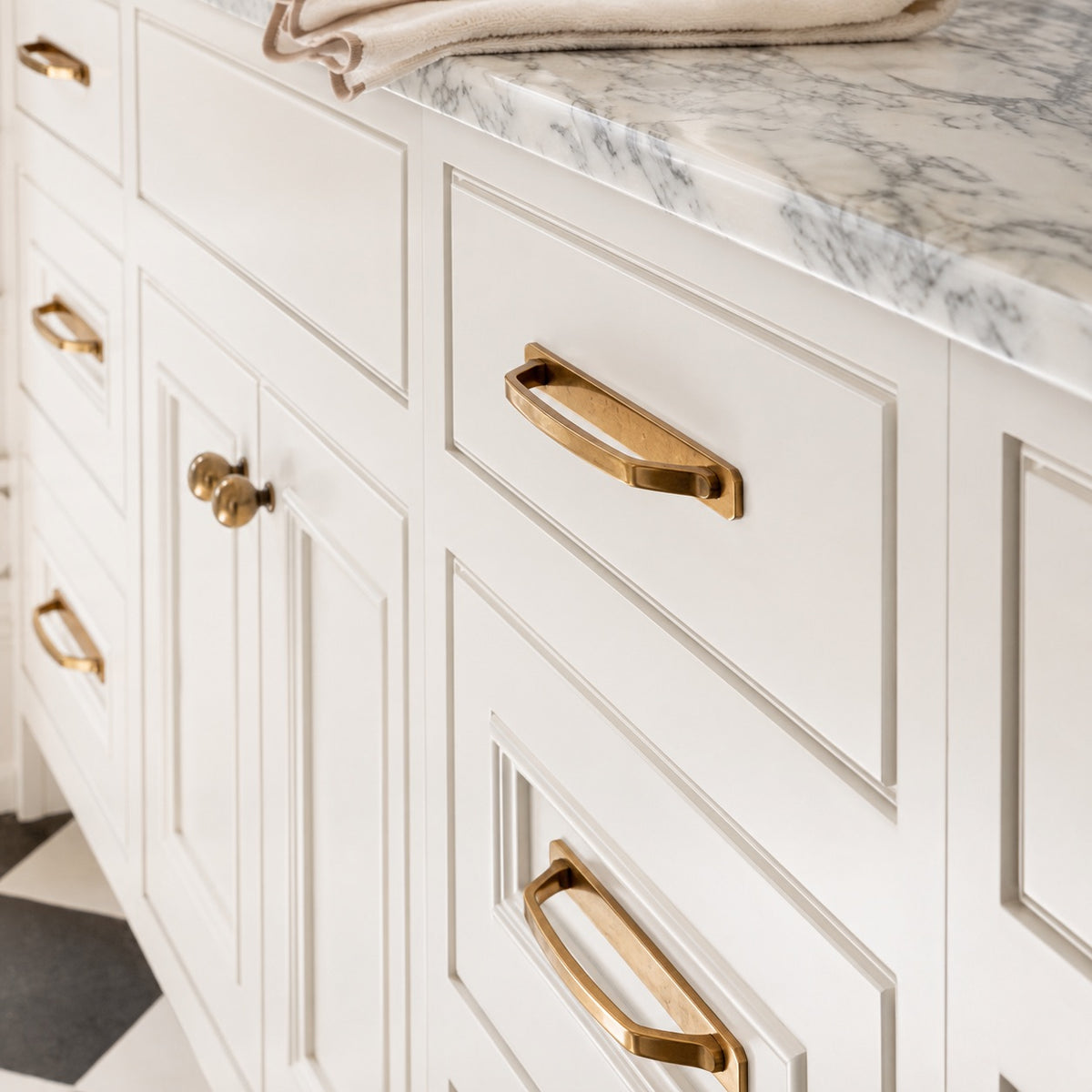 Monterey Bar Pull with Backplate - Burnished Brass