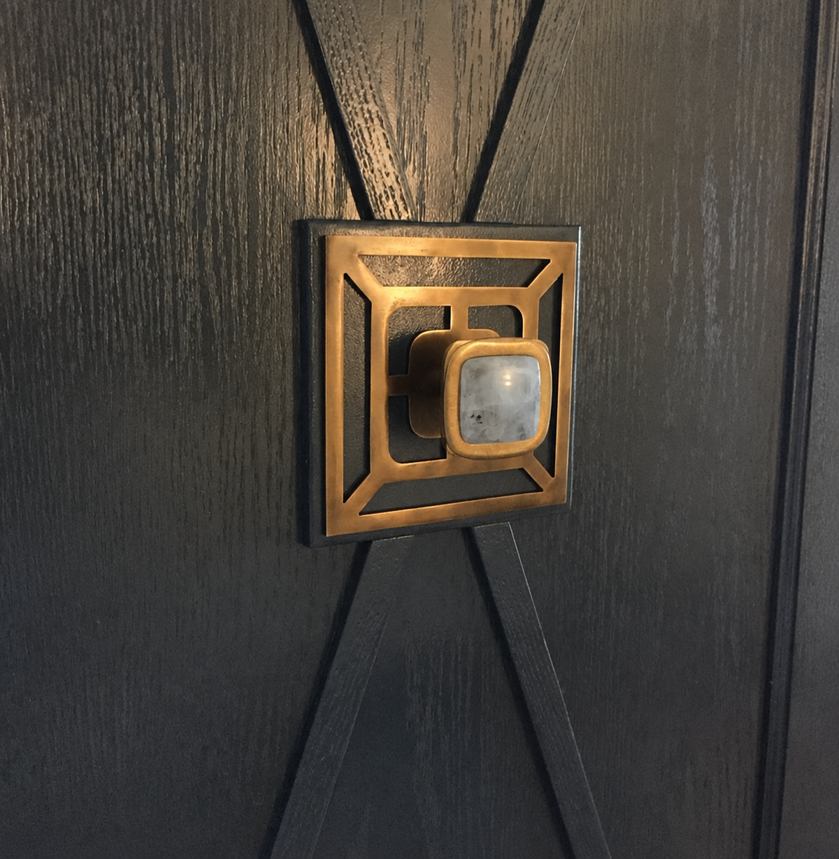 Benson 1.75" Custom Knob w/ Benson 5" Backplate - Burnished Brass