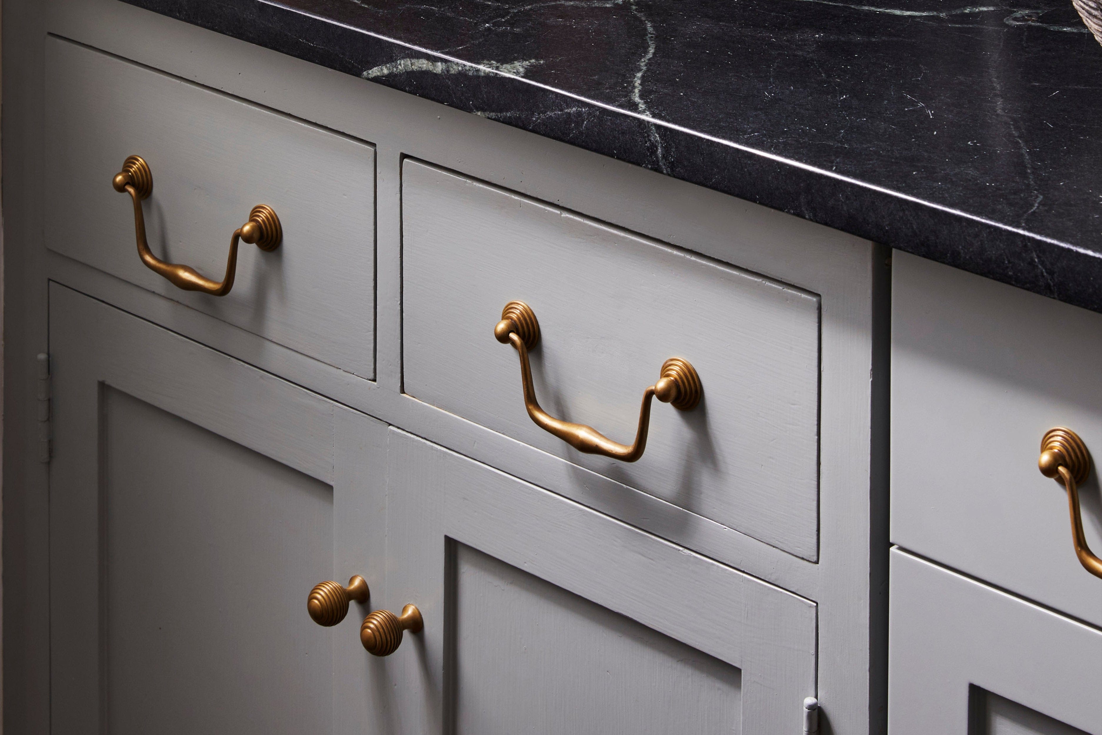 Design by Heather Chadduck Hillegas for the ColonialWilliamsburg's Designer in Residence Program at the Nelson-Galt House. Photography Annie Schlechter. Image courtesy of The Colonia lWilliamsburg Foundation