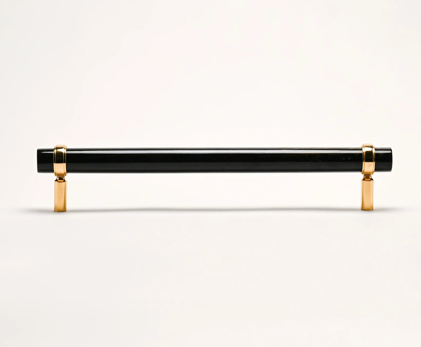 Edgewood Appliance Bar Pull - Polished Brass
