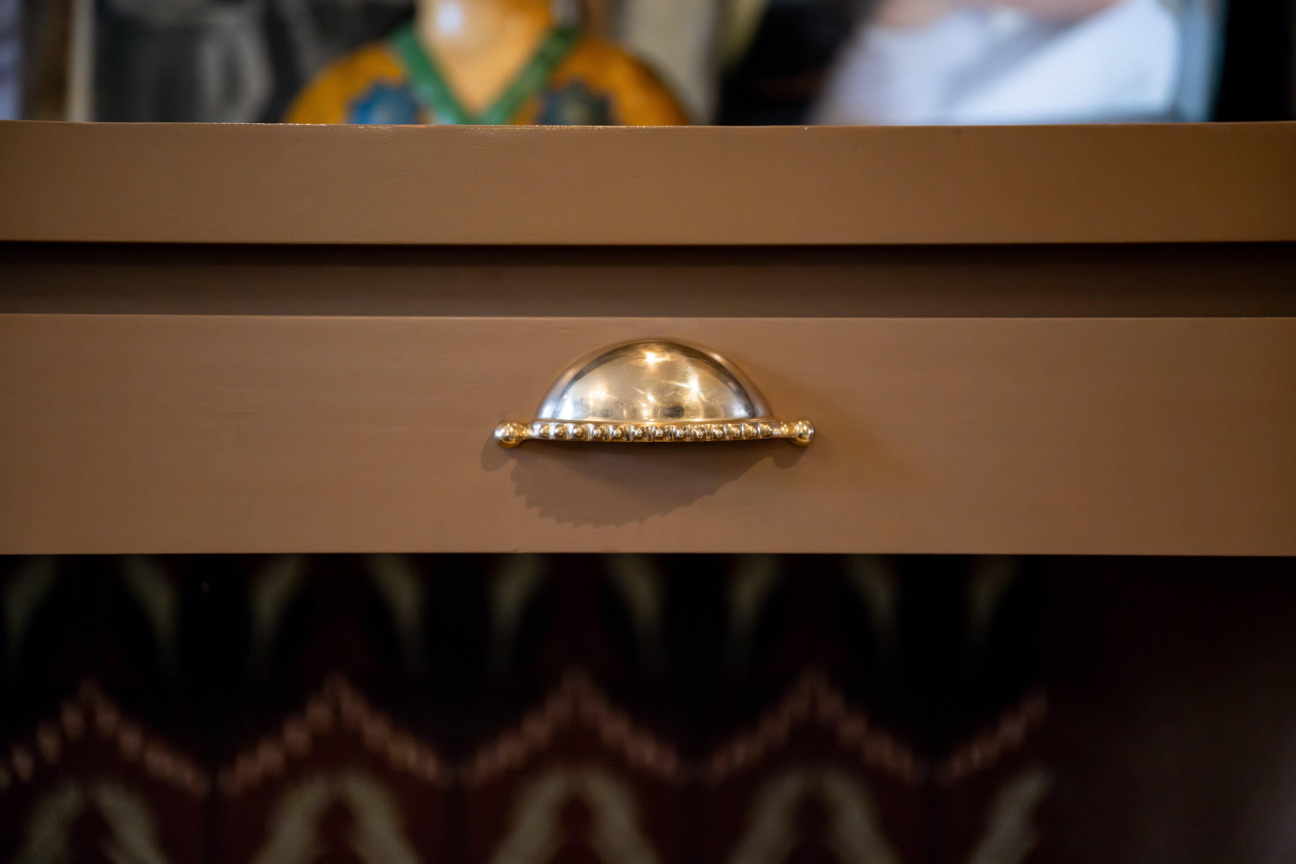 Eleanor Cup Pull (4" c-c) - Unlacquered Brass