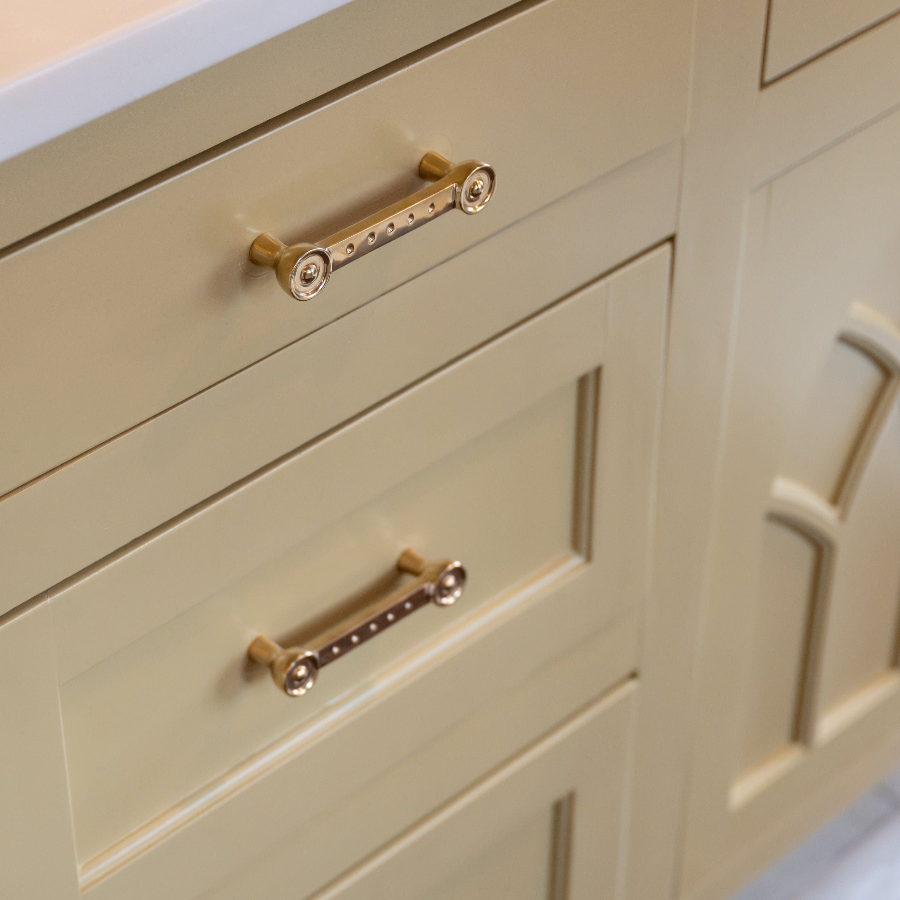 Amelia Pull (4" c-c) - Unlacquered Brass