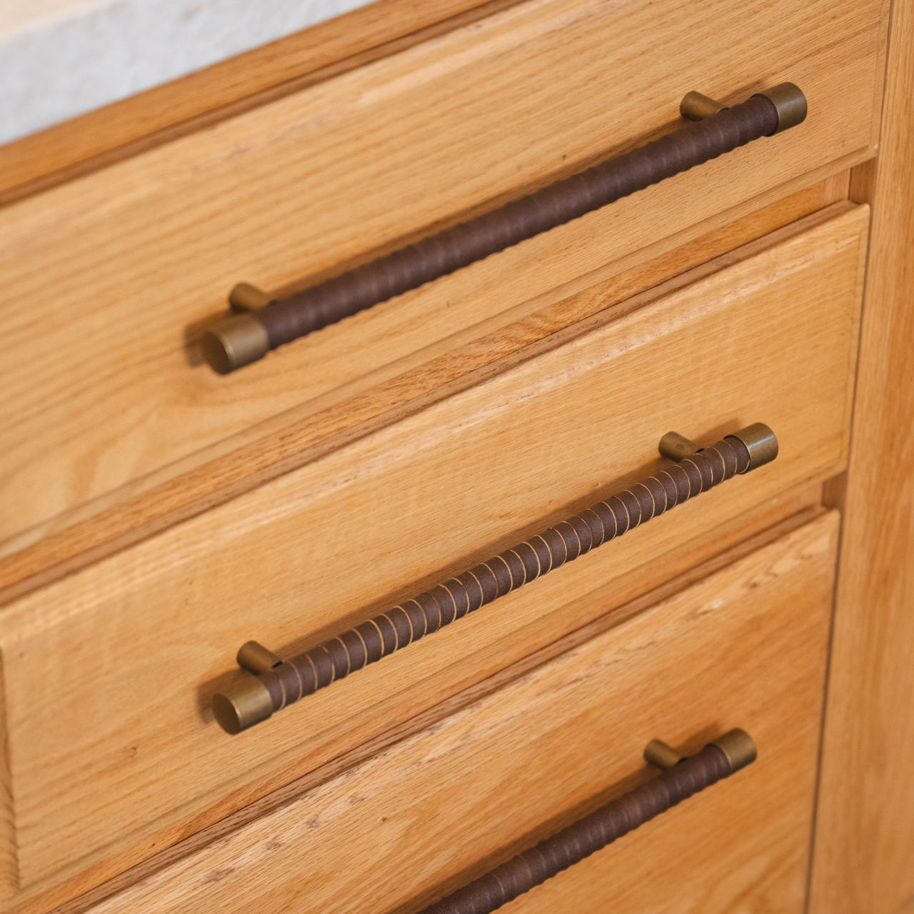 Lexington Wrapped Bar Pull (10" c-c) - Burnished Brass - Espresso