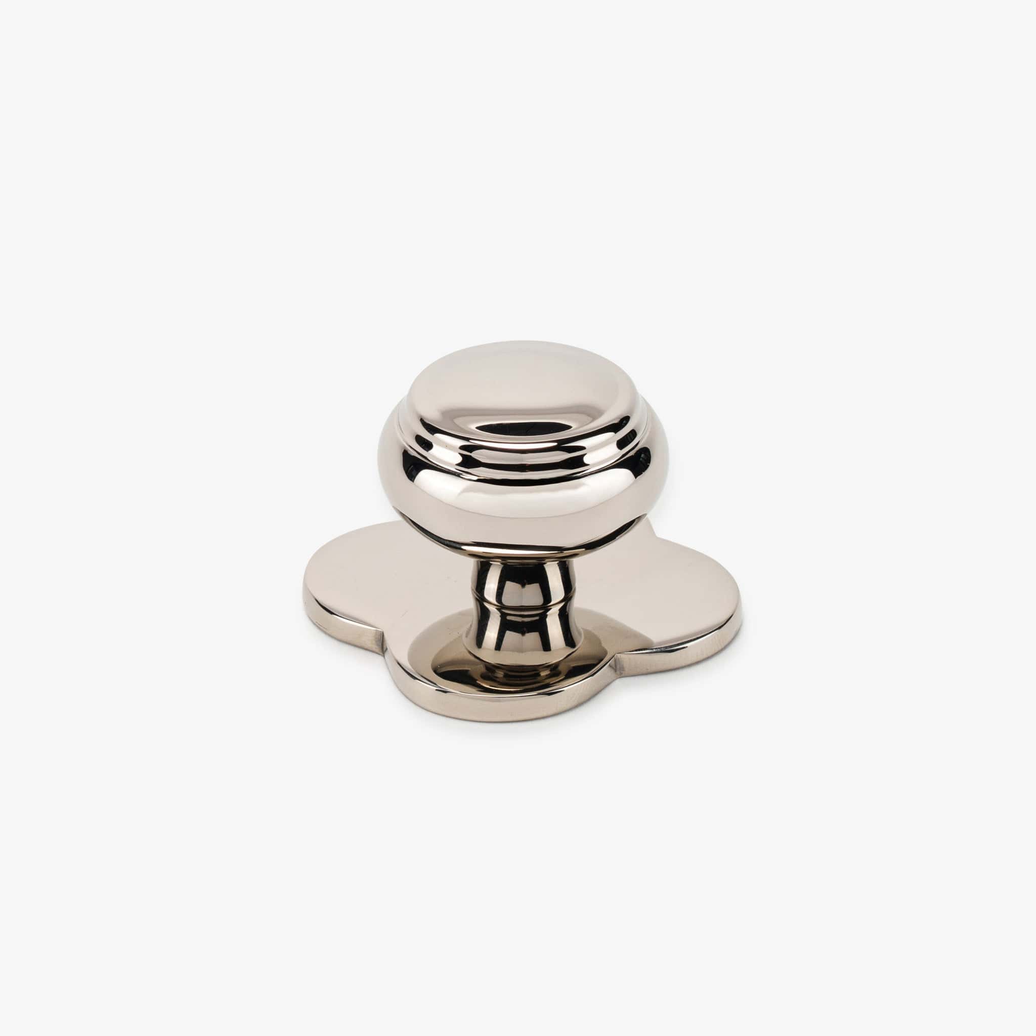 Roanoke 1.25" Knob w/ Jones 1.90" Backplate