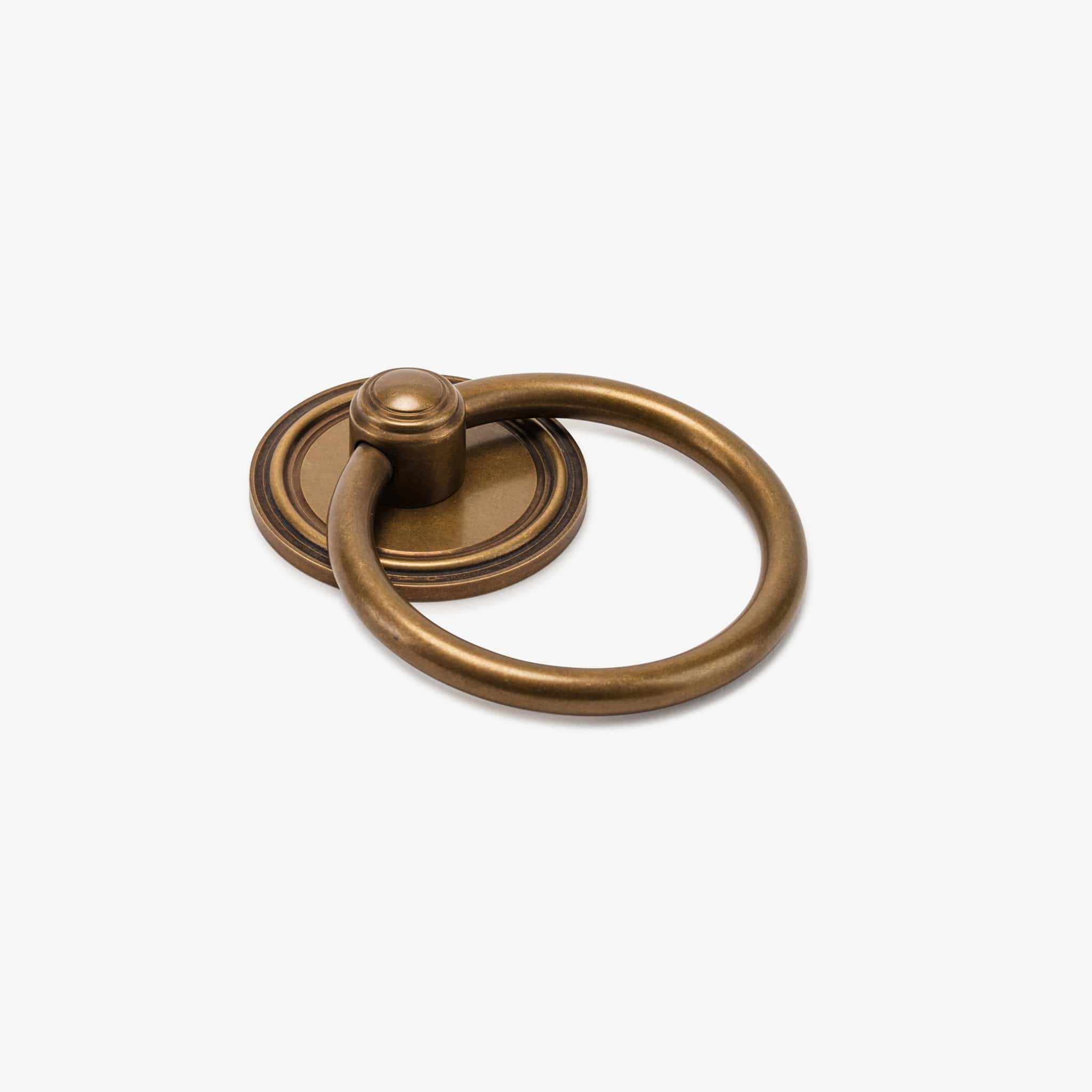 Roanoke 2.75" Ring Pull w/ Roanoke 2.25" Backplate