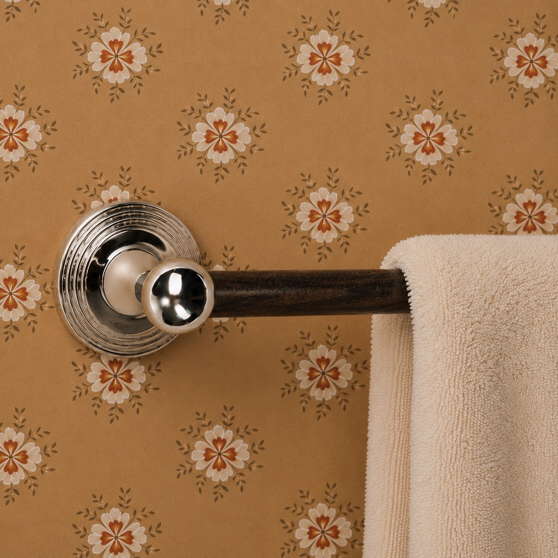 Briar Wood Towel Bar - Polished Nickel