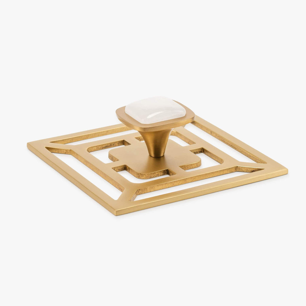 Benson 1.75" Custom Knob w/ Benson 5" Backplate - Satin Brass Matte#Gemstone_White Quartz