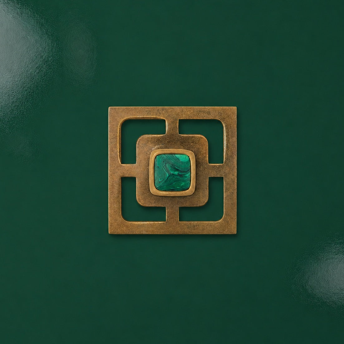Benson 1.25" Custom Knob w/ Benson 3.40" Backplate - Burnished Brass#Gemstone_Malachite