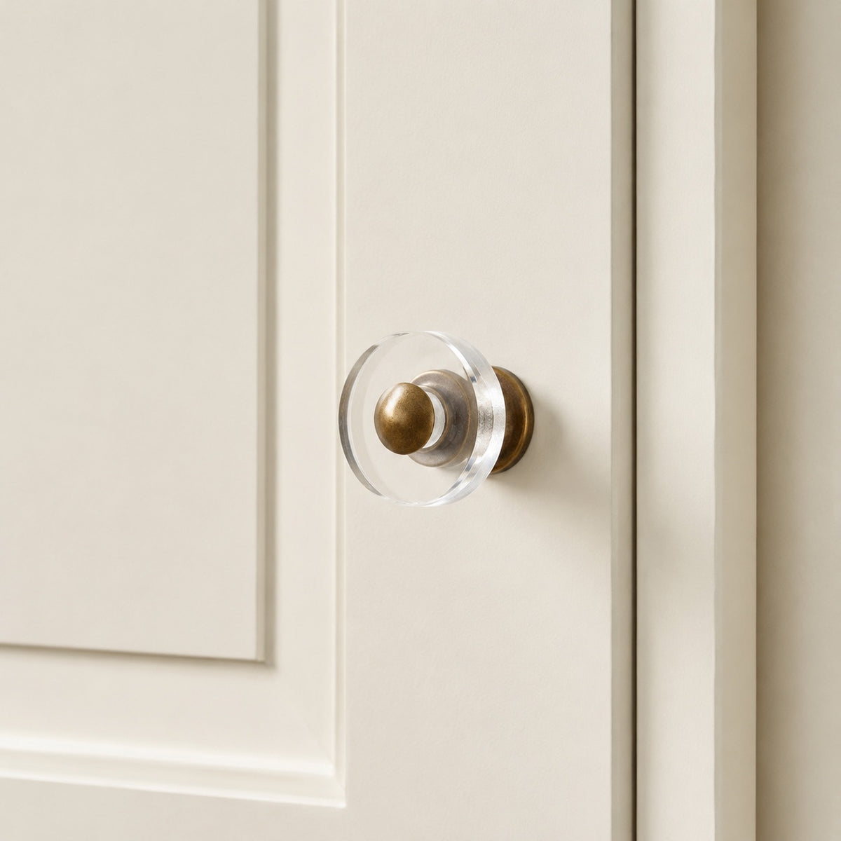 Glasgow Lucite Knob - Burnished Brass#Size_1.25"