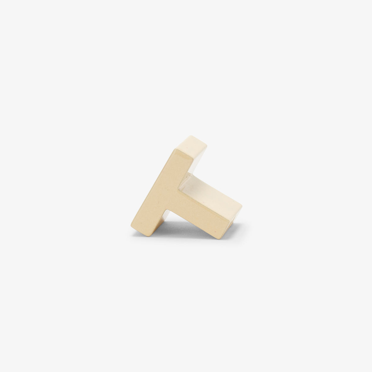 New Castle 1.25" Knob - Benjamin Moore#Color_Waterbury Cream