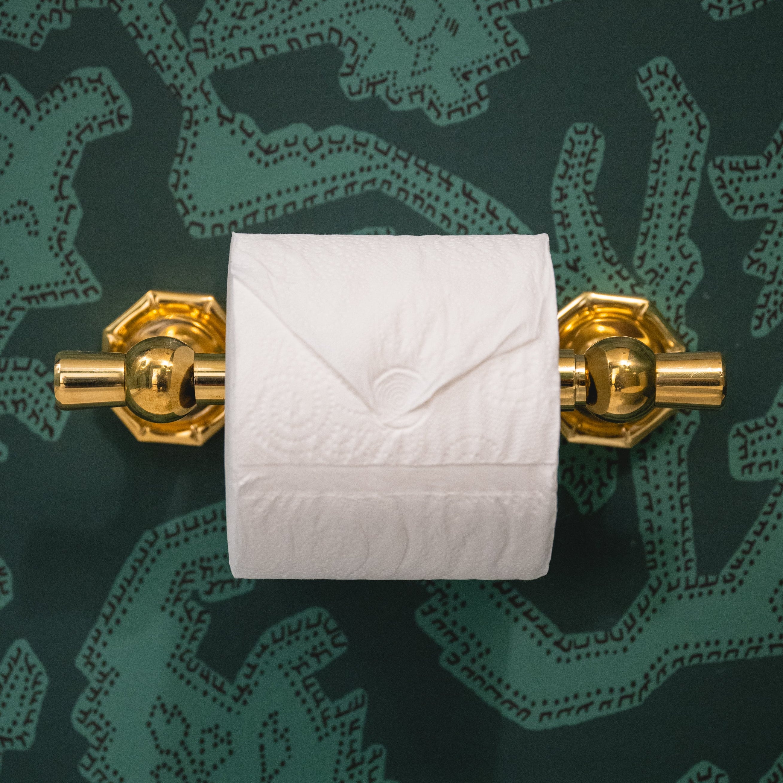 How to choose bathroom accessories?