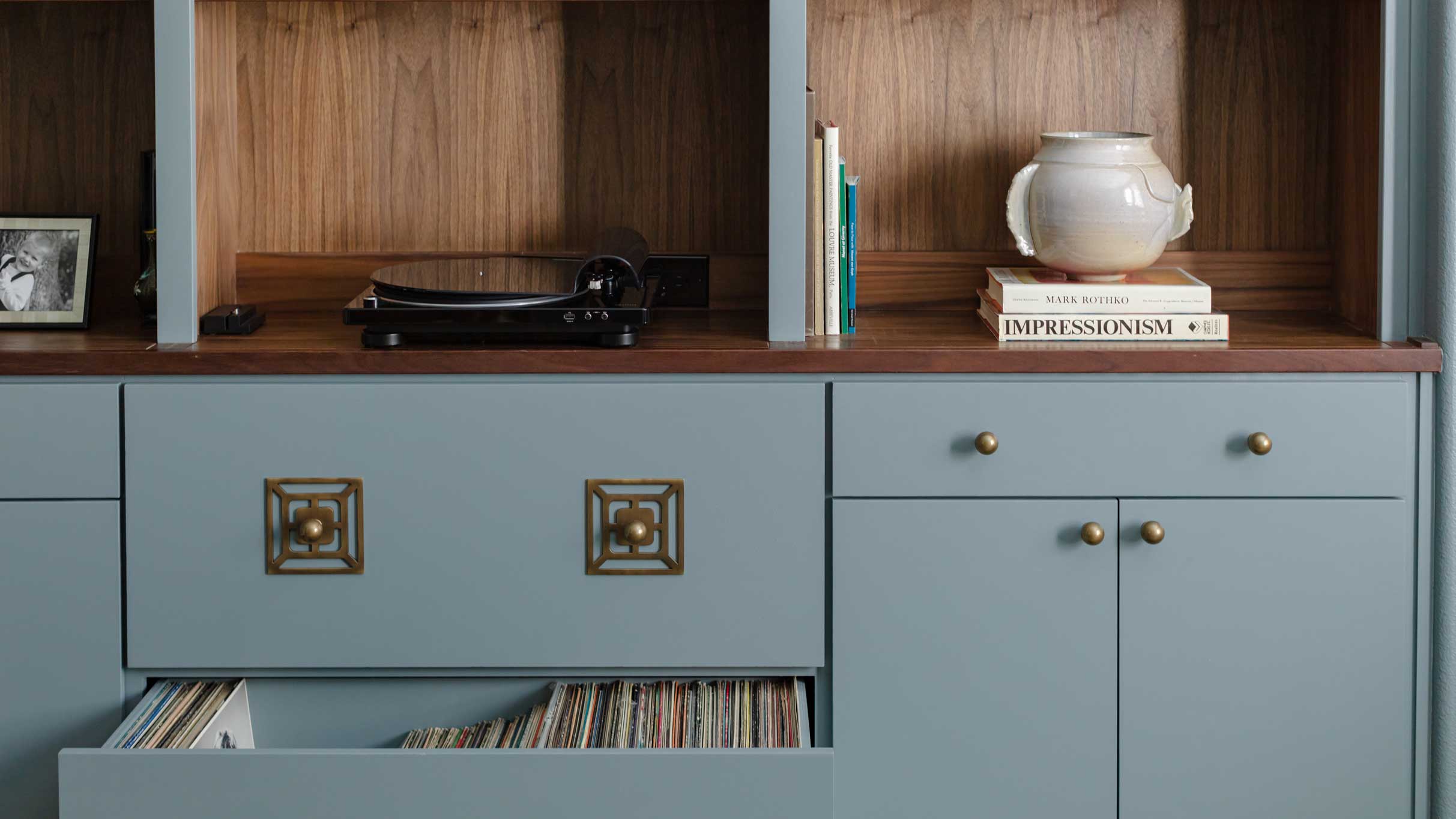 Interior by Kat Black Deisgns. Photography by Becca Lea Photo