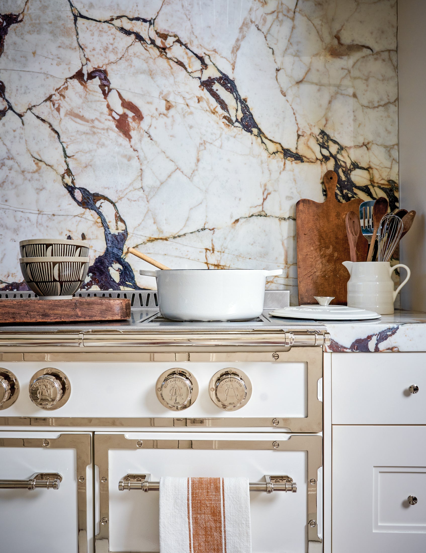 modern-kitchen-hardware