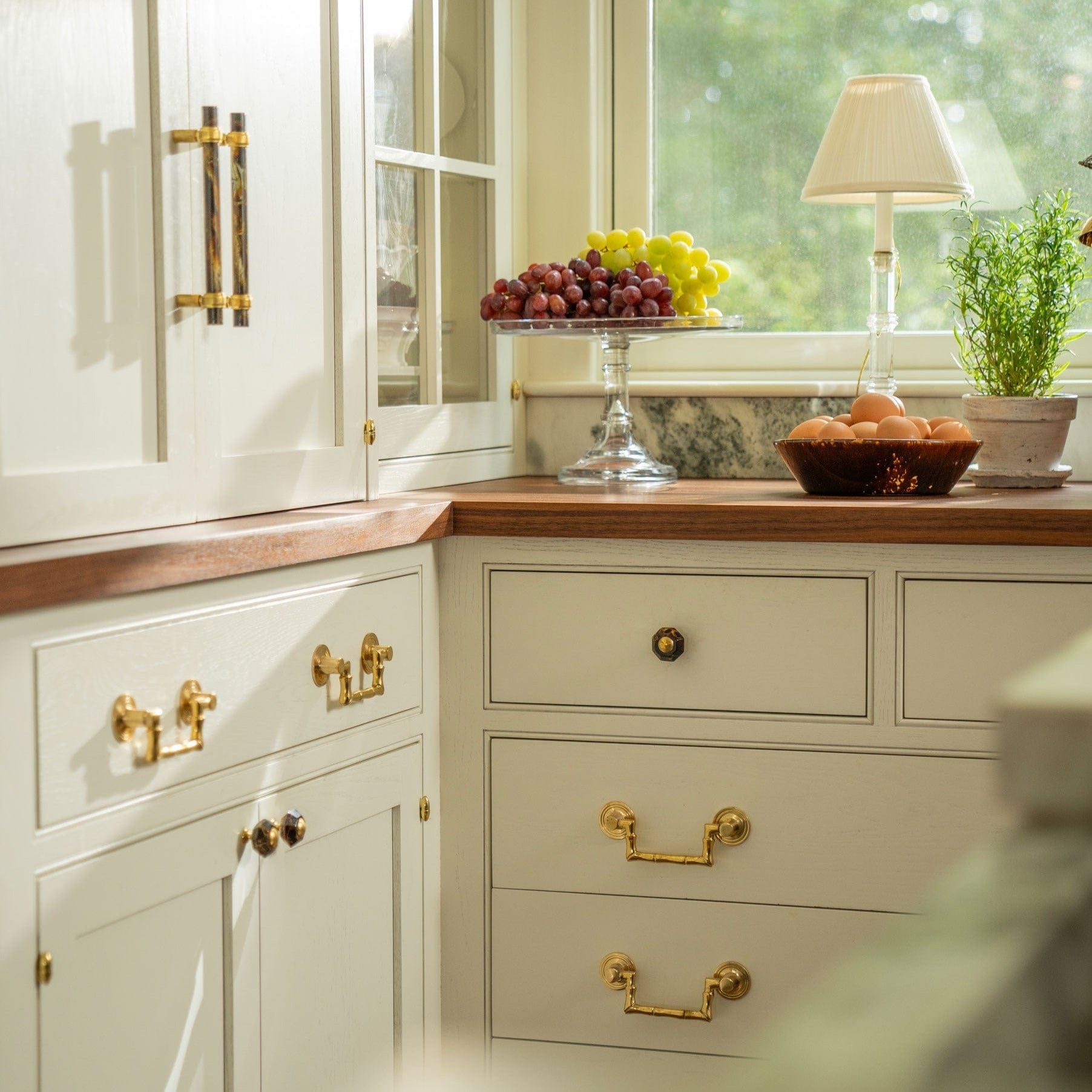 Edgewood 18" Appliance Pull | Brass | Modern Matter Edgewood 18" Appliance Pull | Brass | Modern Matter