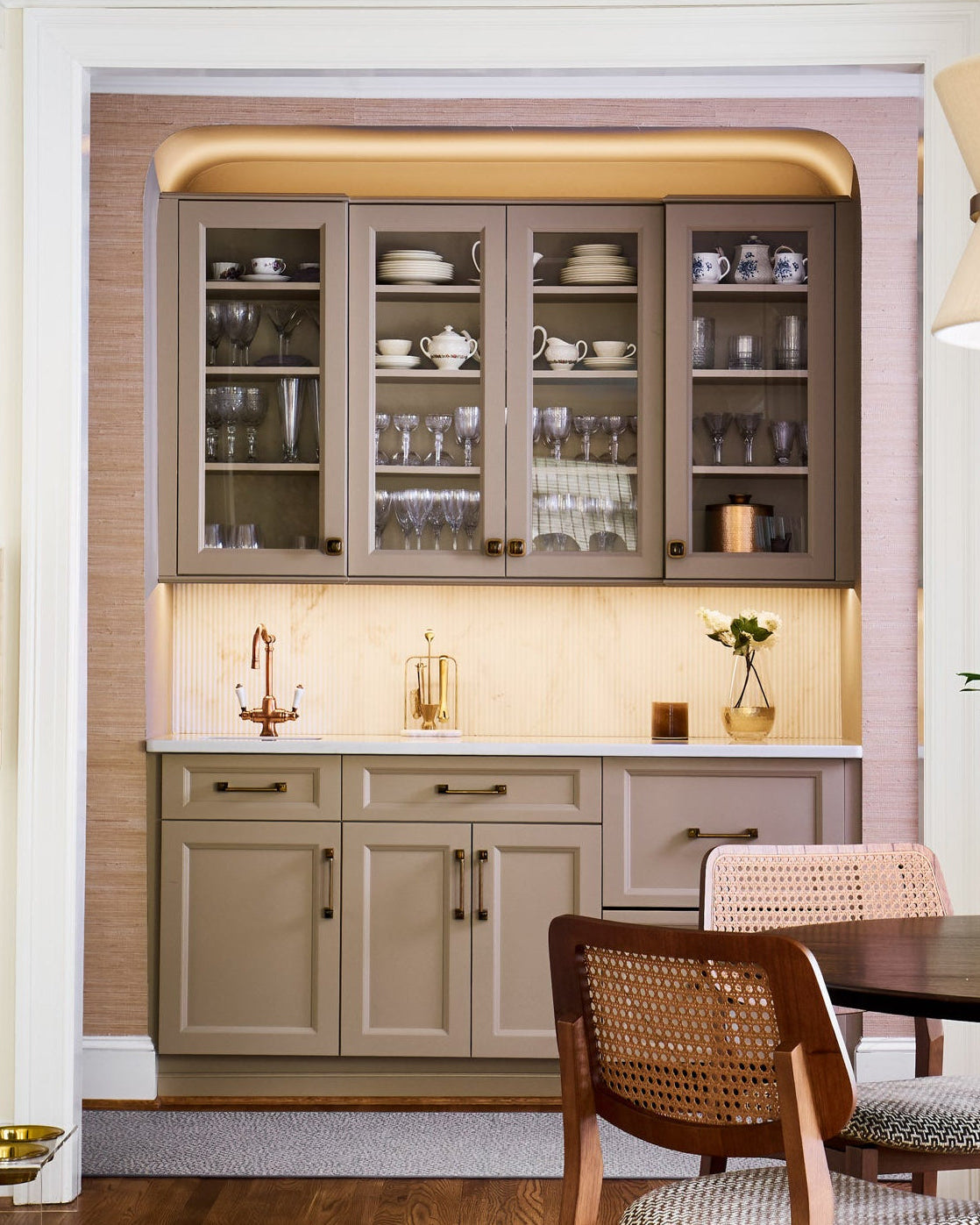 cabinet-pull-guide