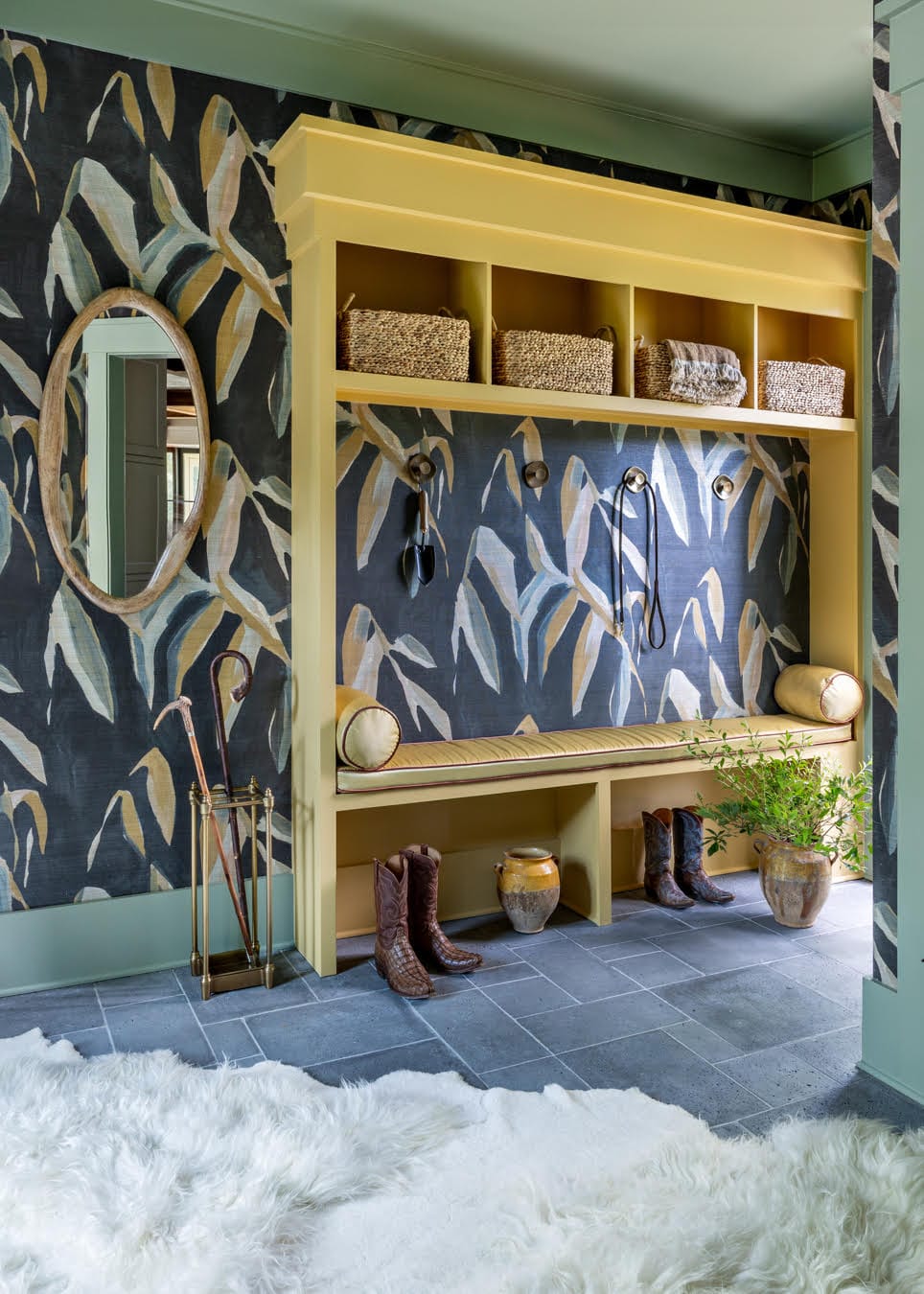 Best Mudroom Ideas to Transform Your Entryway Into a Stylish, Organized Space
