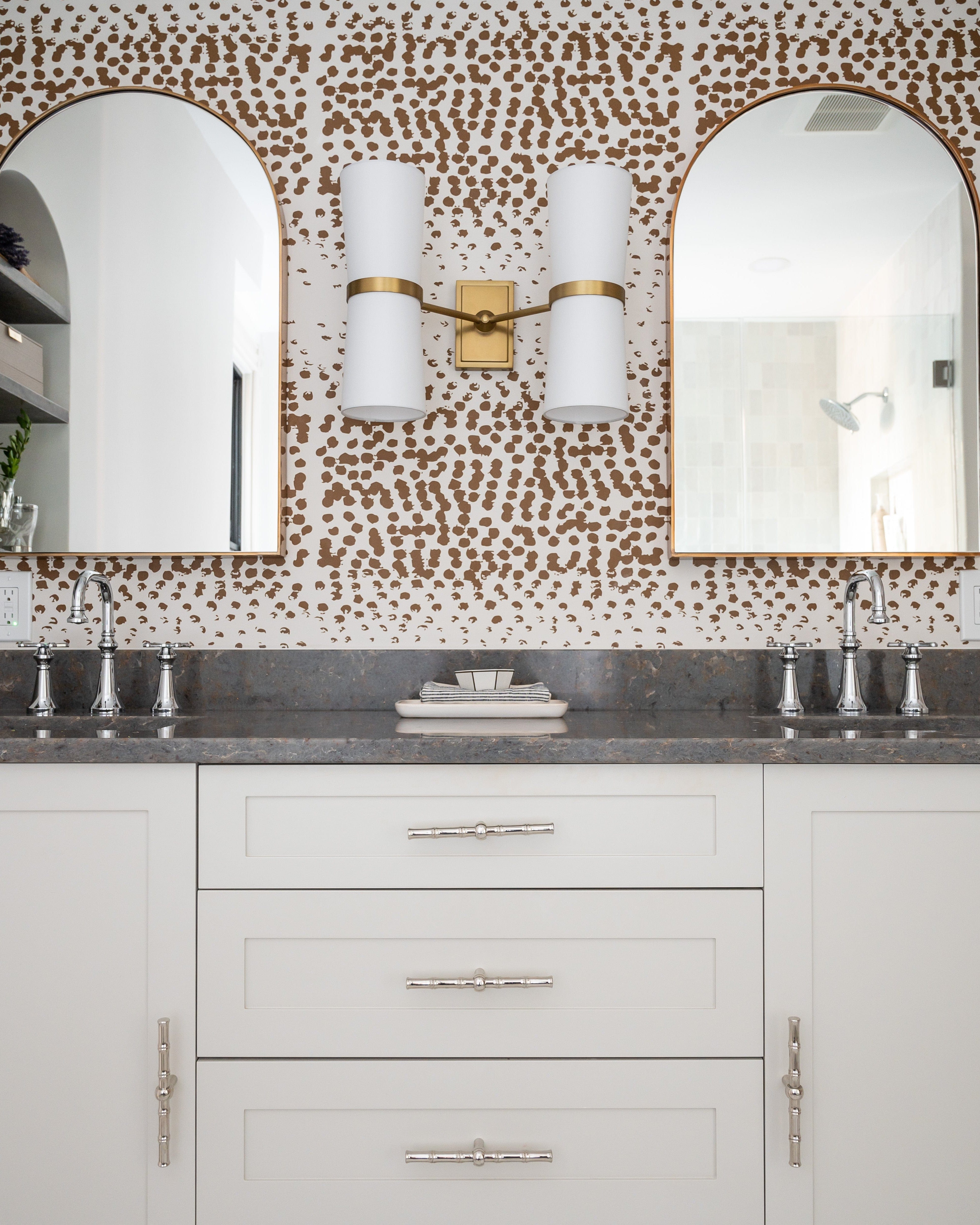 Interior by Jenn Cameron Interiors. Photography by Whitney Wasson Photography