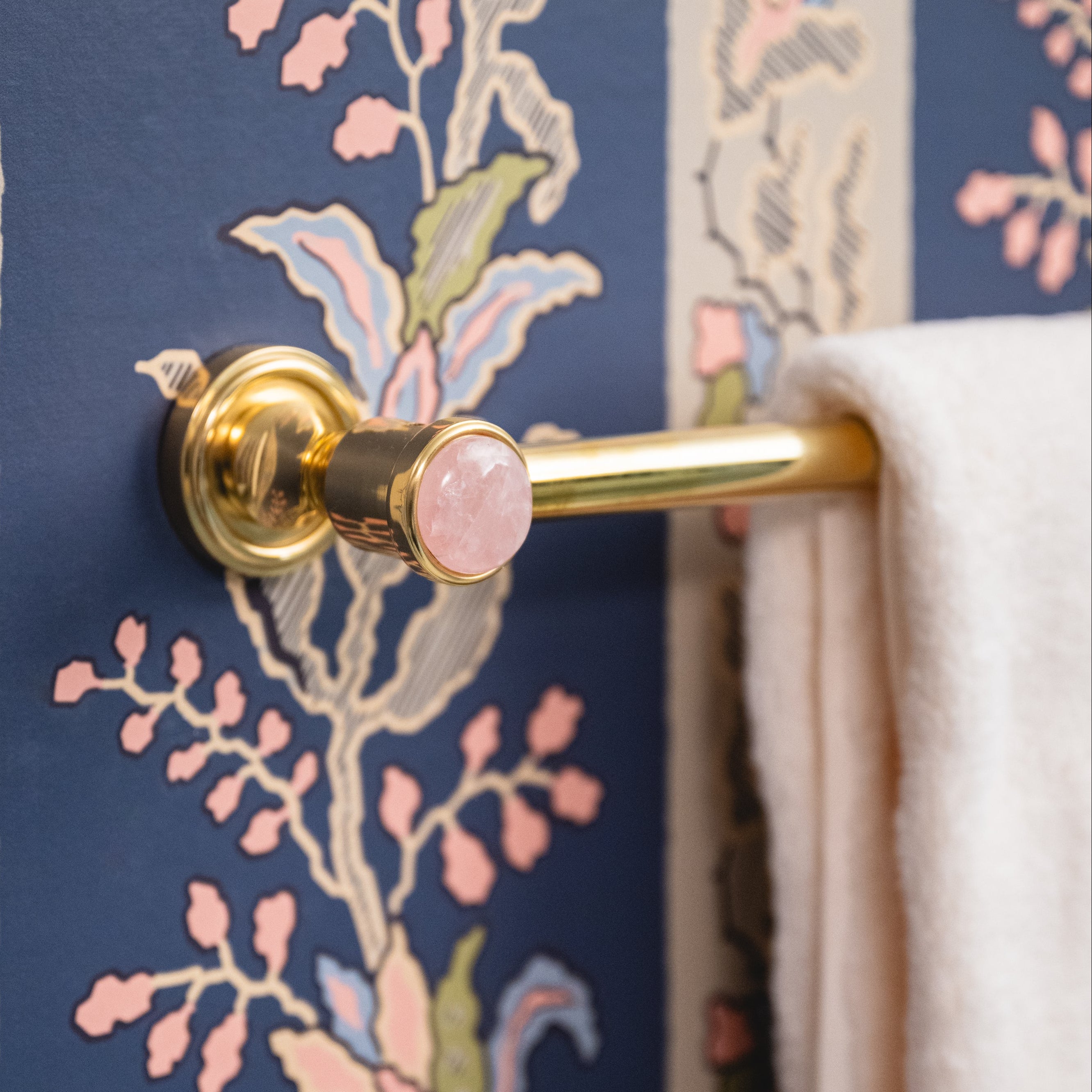 bathroom-accessories