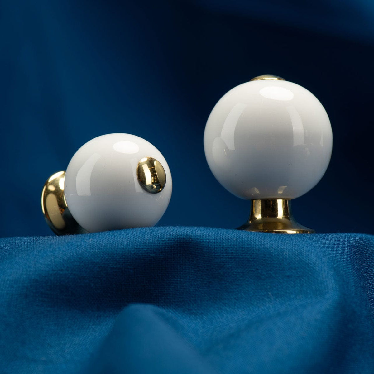 Clementine Porcelain Button Knob - Polished Brass