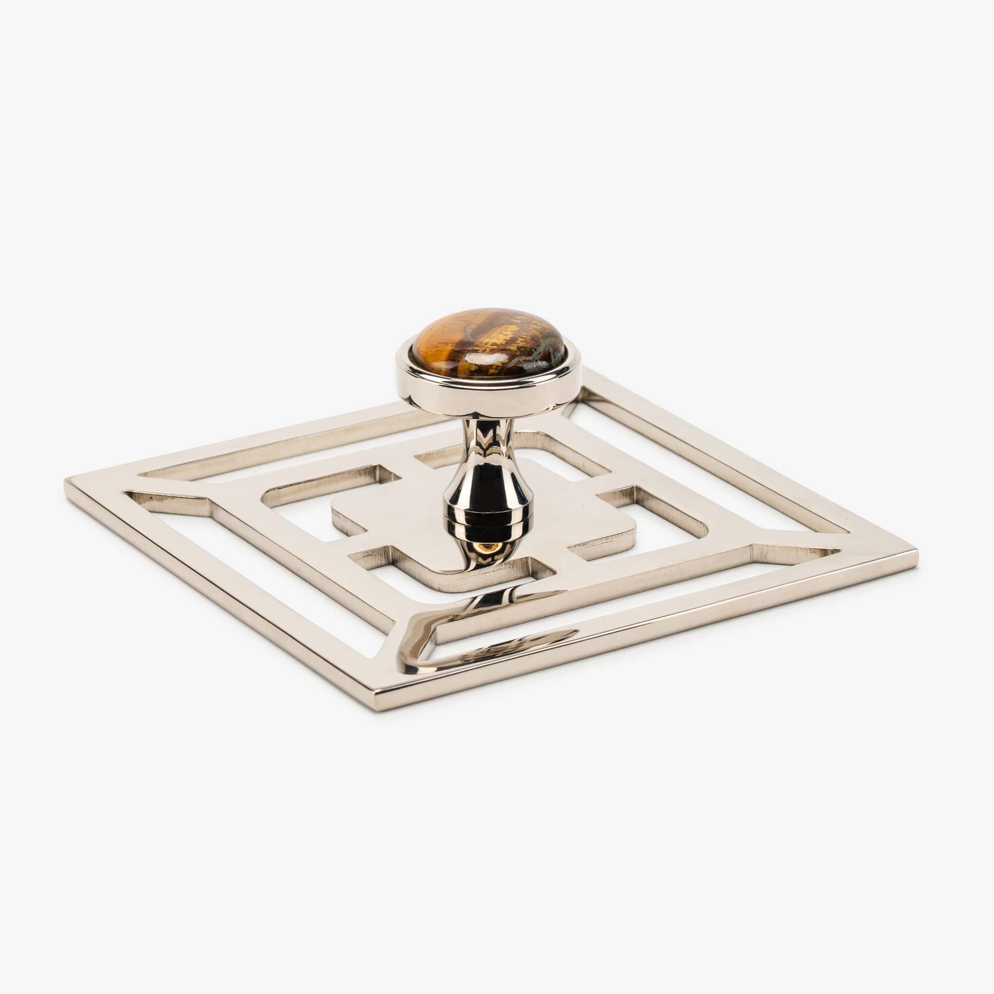 Modern Matter Lane 1.40" Custom Knob w/ Benson 5" Backplate I Modern Matter Hardware Bundled Set