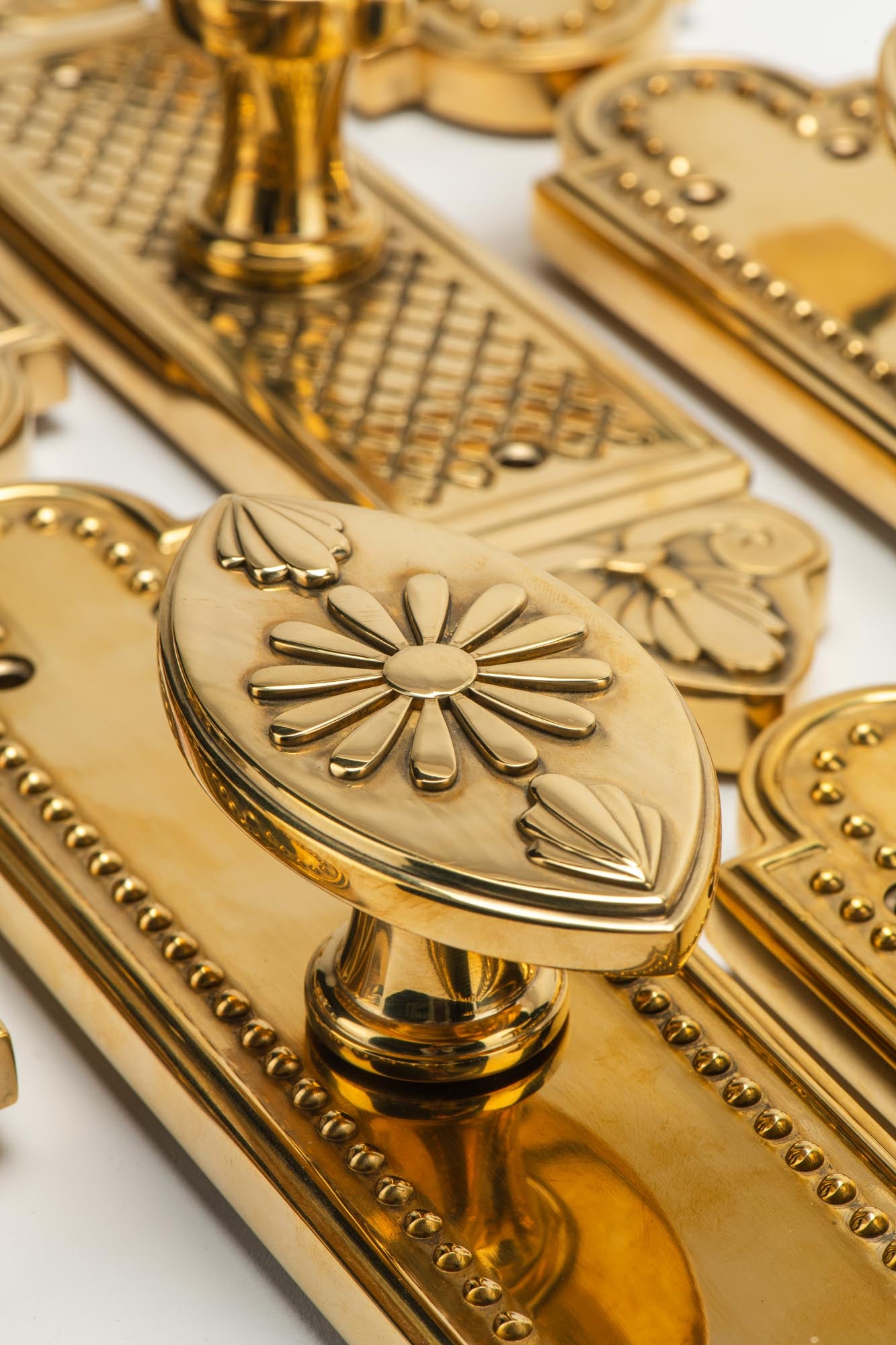 gold-brass-cabinet-pull
