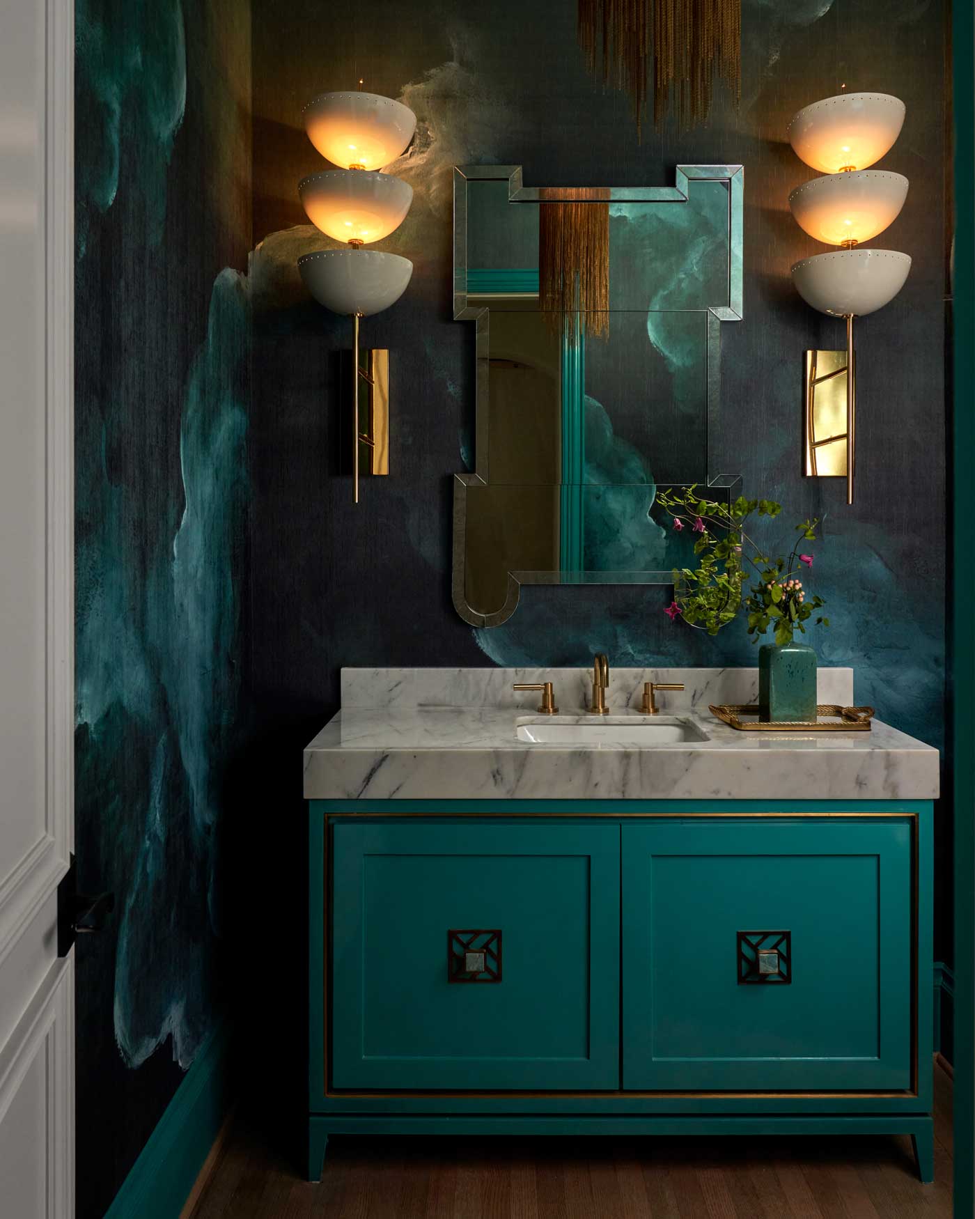 Interior by Morgan Farrow Interiors. Photography by Nathan Schroder