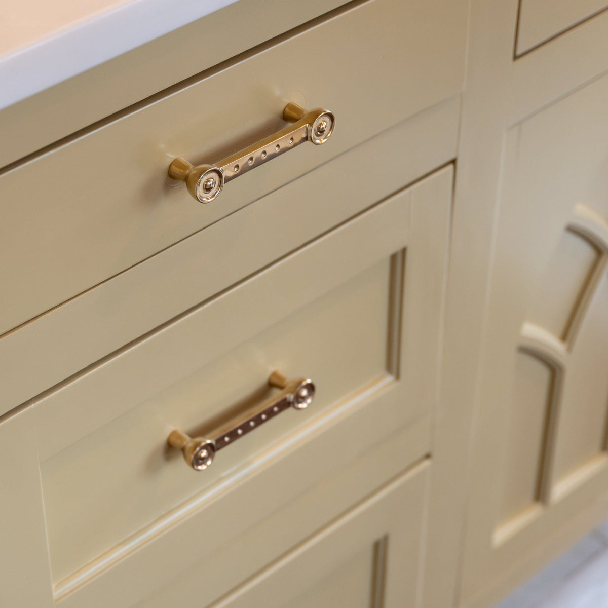 Amelia Pull (4" c-c) - Unlacquered Brass