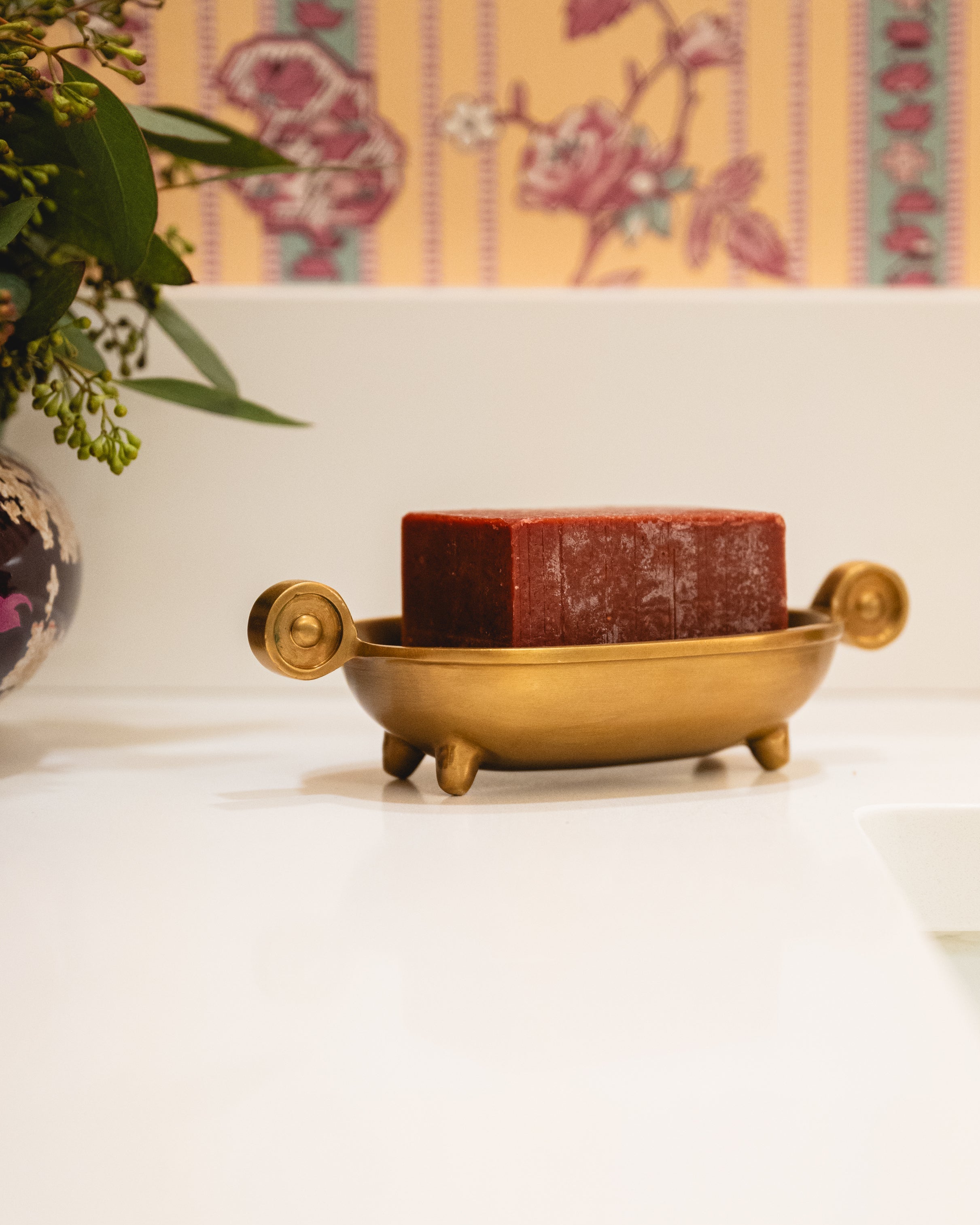 Decorative Objects & Accents