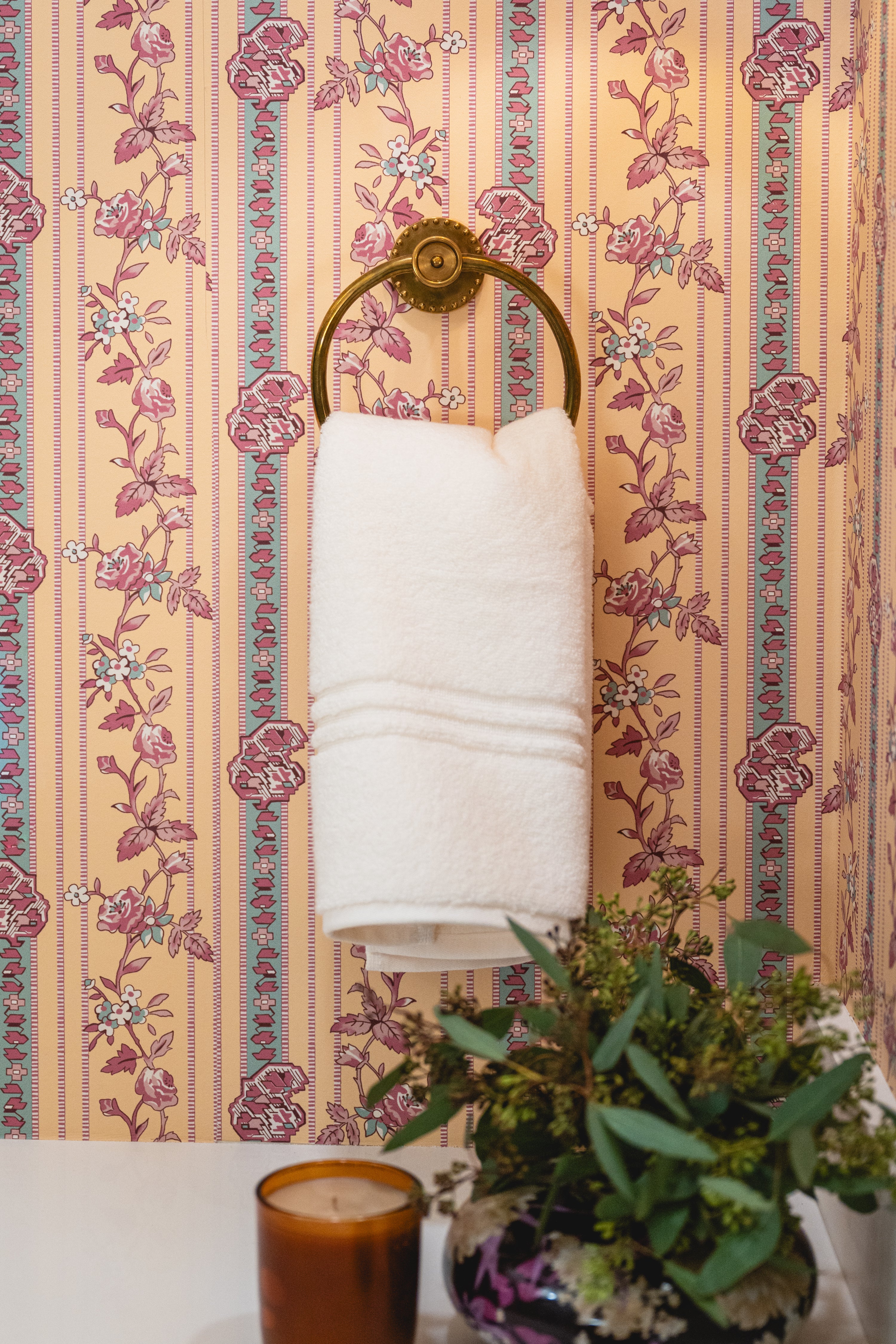 bathroom-accessories