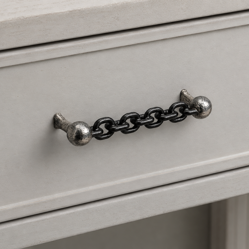 Bennett Chain Pull (4" C-C) - Gunmetal - Antique Nickel