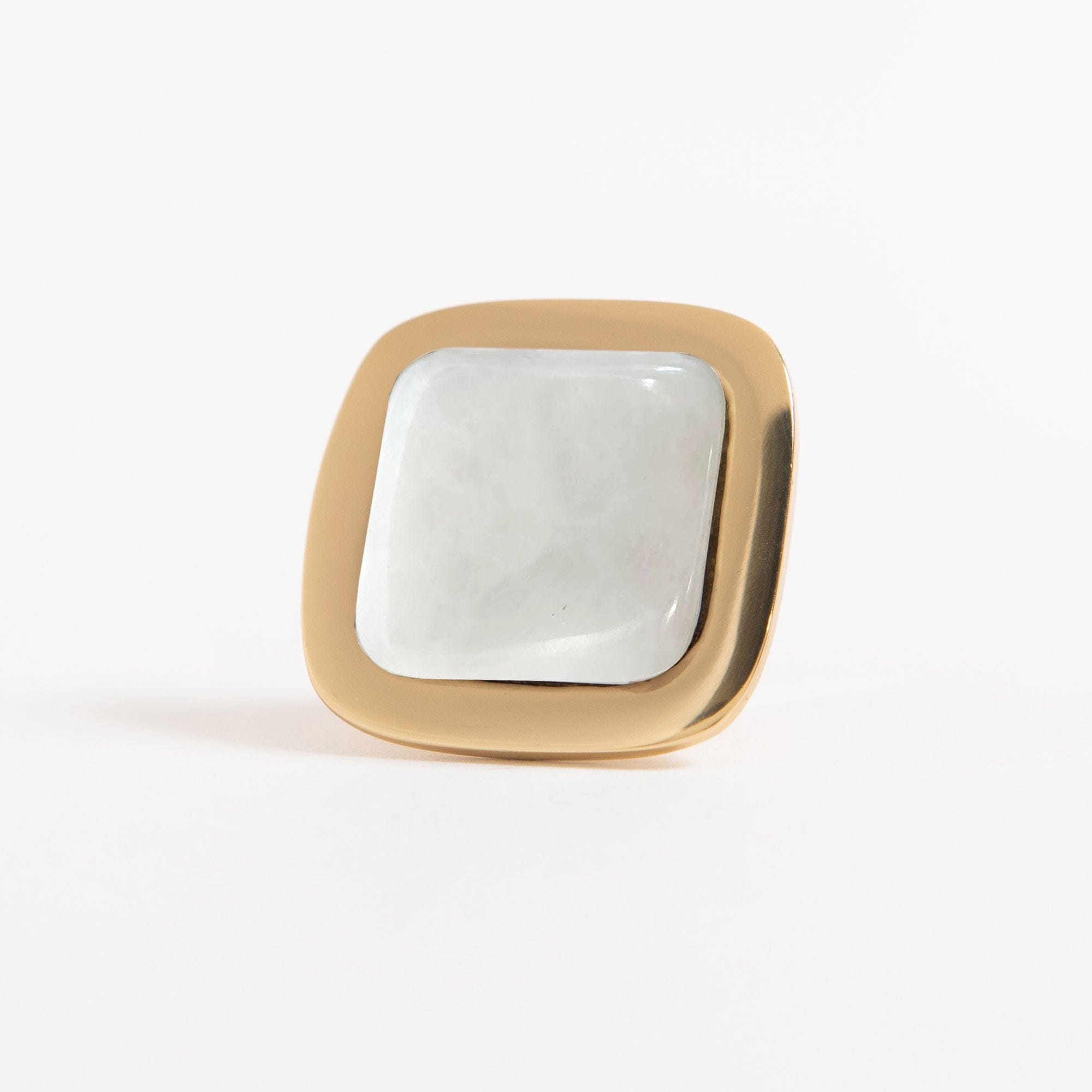 white-quartz