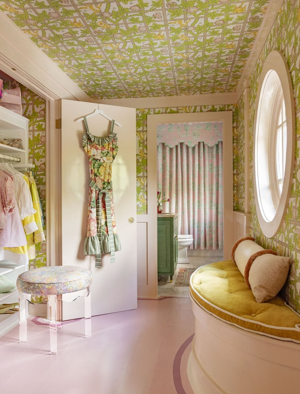vibrant-studio-apartment